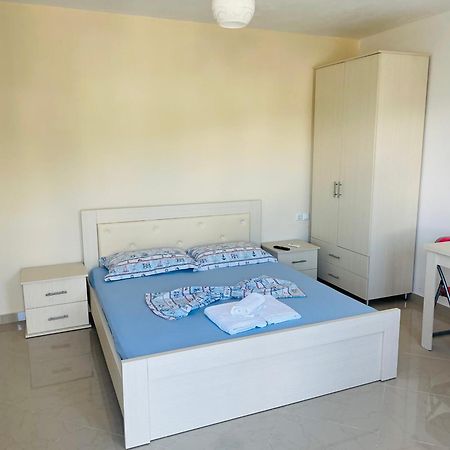 Vitamin Sea Sarande Exterior photo