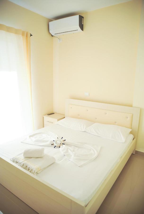 Vitamin Sea Sarande Exterior photo