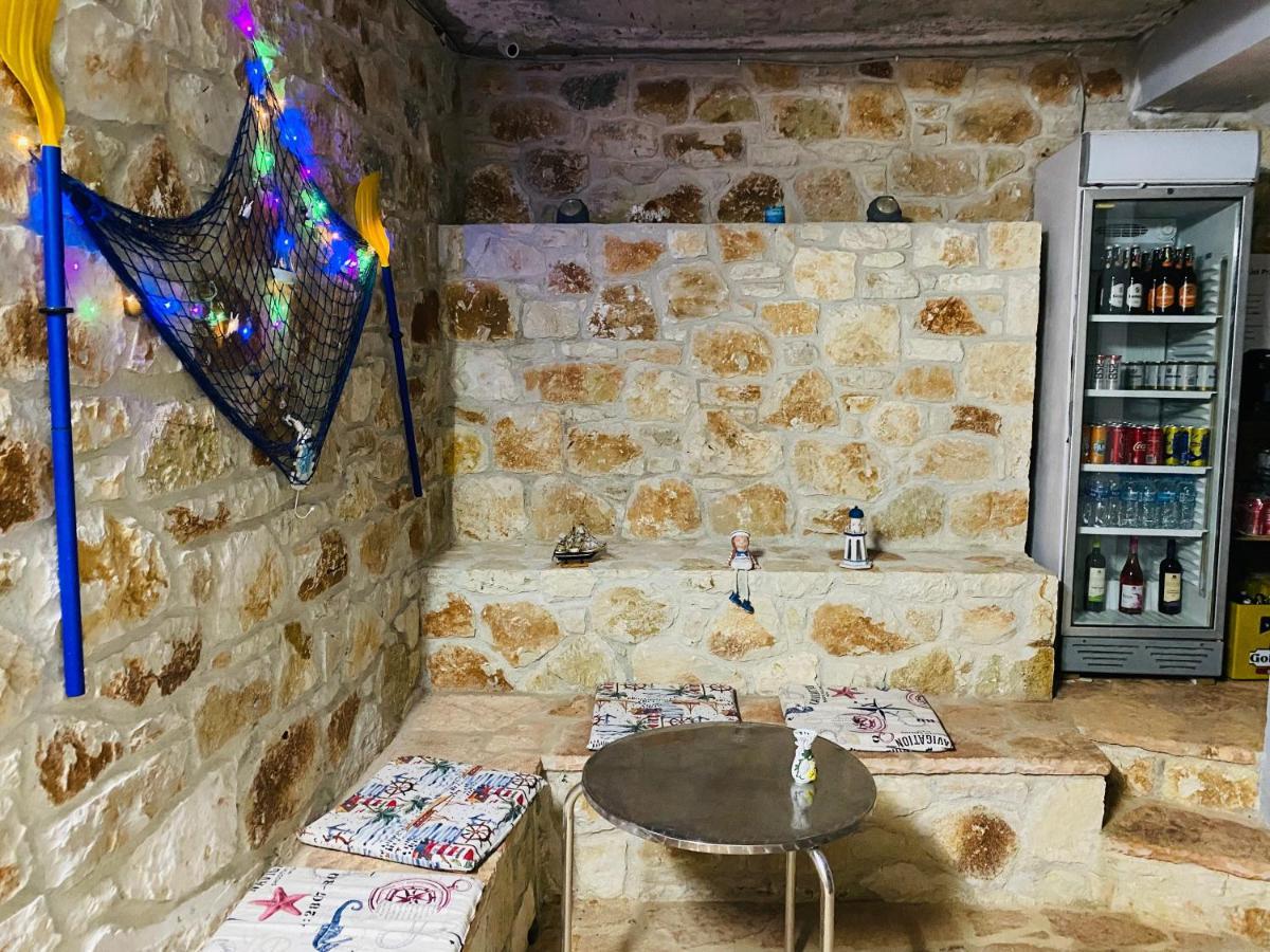 Vitamin Sea Sarande Exterior photo